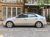 Cần bán gấp Kia Forte sản xuất 2011, màu bạc 
