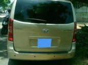 Cần bán gấp Hyundai Starex sản xuất năm 2011