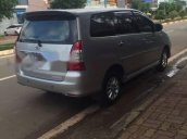 Bán Toyota Innova đời 2014, màu bạc, số sàn, giá tốt