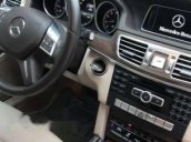 Bán ô tô Mercedes E200 năm 2014, màu đen