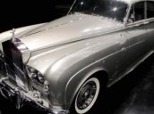 Cần bán xe Rolls-Royce Silver sản xuất 1964, màu bạc, xe nhập