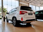 Cần bán Kia Sorento GATH năm sản xuất 2018, màu trắng, 919 triệu