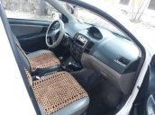 Bán Toyota Vios đời 2004, màu trắng, giá 155tr