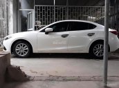 Cần bán xe Mazda 3 năm sản xuất 2015, màu trắng giá cạnh tranh