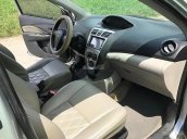 Cần bán Toyota Vios 1.5E sản xuất năm 2010, màu bạc số sàn