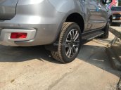 Bán ô tô Ford Everest Titanium 2.0L 4x2 AT sản xuất năm 2018, màu bạc, nhập khẩu