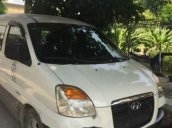 Bán ô tô Hyundai Starex năm 2004, màu trắng, giá tốt