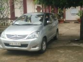 Cần bán Toyota Innova sản xuất năm 2008, màu bạc, giá tốt