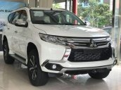 Cần bán Mitsubishi Pajero Sport sản xuất 2018, màu trắng