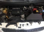 Bán Chevrolet Spark LT đời 2016, màu trắng như mới 