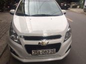 Bán Chevrolet Spark LT đời 2016, màu trắng như mới 