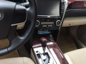 Bán Camry 2.0E 2014 xe đẹp chạy lướt 19.000km, cam kết chất lượng bao test hãng