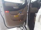 Cần bán Hyundai Starex 2014, màu trắng, xe nhập