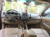 Cần bán xe Toyota Fortuner 2.5MT 2010 máy dầu, màu xám chì