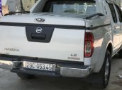 Cần bán Nissan Navara 2.5 MT đời 2011, màu trắng 
