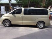 Bán Hyundai Grand Starex MT năm sản xuất 2015, màu vàng, xe còn mới