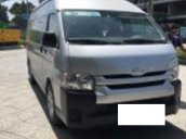 Bán xe Toyota Hiace 16 chỗ sản xuất 2016, màu bạc, nhập khẩu nguyên chiếc, như mới tại Khánh Hòa