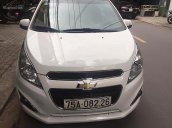 Cần bán gấp Chevrolet Spark 2016, màu trắng xe gia đình 