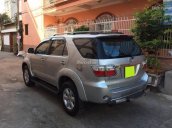 Cần bán xe Fortuner 2.5G máy dầu, đời 2010, màu bạc zin