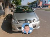 Cần bán xe Toyota Innova G đời 2011, màu bạc