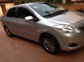 Cần bán Toyota Vios E đời 2010, màu bạc