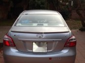 Cần bán Toyota Vios E đời 2010, màu bạc