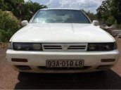 Cần bán lại xe Nissan Cefiro đời 1992, màu trắng