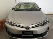 Cần bán Toyota Corolla Altis đời 2018, màu bạc, xe mới 100%