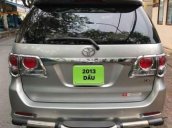 Bán ô tô Toyota Fortuner sản xuất 2013, màu bạc số sàn