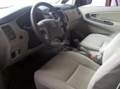 Cần bán Toyota Innova G sản xuất 12/2013 màu bạc