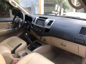 Bán Toyota Hilux 2.5E đời 2014, màu đen, 495tr