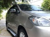 Cần bán xe Toyota Innova năm 2010, màu vàng xe gia đình giá cạnh tranh