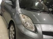 Cần bán gấp Toyota Yaris đời 2010, màu xám xe gia đình