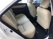 Cần bán xe Toyota Corolla Altis 1.8G CVT 2018, màu trắng, giá tốt