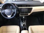 Cần bán xe Toyota Corolla Altis 1.8G CVT 2018, màu trắng, giá tốt