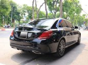 Mercedes-Benz C class C300 AMG model 2018 đời 2017, màu đen xe đẹp