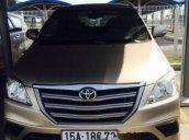 Cần bán gấp Toyota Innova năm sản xuất 2015 giá cạnh tranh