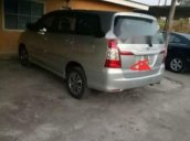 Bán xe Toyota Innova sản xuất 2015, màu bạc, giá tốt