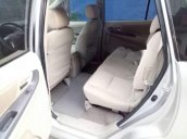 Bán xe Toyota Innova sản xuất 2015, màu bạc, giá tốt