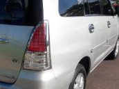 Cần bán gấp Toyota Innova G năm 2010, màu bạc số sàn