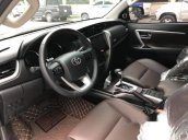 Cần bán Toyota Fortuner 2018, màu đen