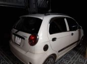 Bán xe Chevrolet Spark đời 2009, màu trắng chính chủ, giá tốt