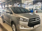 Bán ô tô Toyota Innova đời 2017, màu bạc, xe lướt