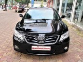 Bán Toyota Camry đời 2010, màu đen, nhập khẩu