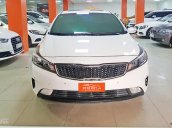 Cần bán Kia Cerato 1.6AT 2017, màu trắng, giá 600tr