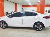 Cần bán Kia Cerato 1.6AT 2017, màu trắng, giá 600tr