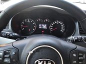 Bán Kia Rondo 2.0 GAT màu bạc, không kinh doanh, T6/2016, lăn bánh đúng 19.000km