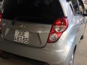 Xe Chevrolet Spark LT 1.2 MT đời 2017, màu bạc như mới 