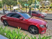 Bán xe Mercedes E300 nhập khẩu 2017, trả trước 800 triệu nhận xe ngay