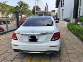 Bán xe Mercedes E300 trắng 2017, trả trước 800 triệu nhận xe ngay